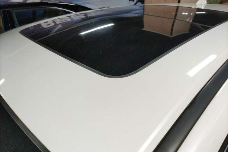 Used Honda Jade 2020 1.8L automatic Comfort version Roof