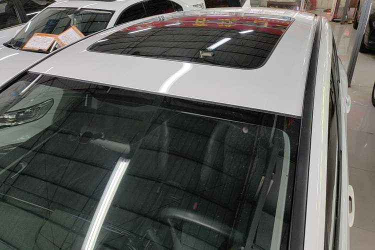Used Honda Jade 2020 1.8L automatic Comfort version Roof