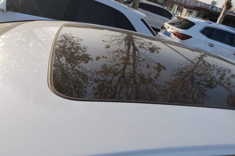 Used Honda Jade 2020 1.8L automatic Comfort version Roof