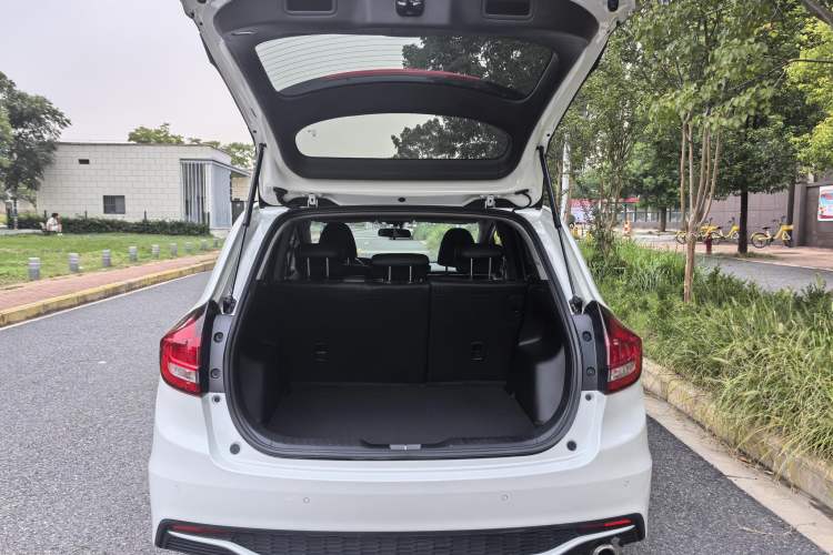 Used Honda Jade 2020 1.8L automatic Comfort version Trunk