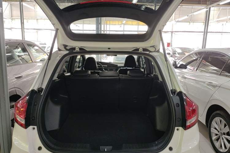 Used Honda Jade 2020 1.8L automatic Comfort version Trunk