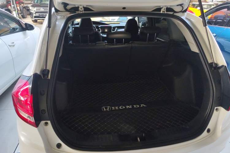Used Honda Jade 2020 1.8L automatic Comfort version Trunk