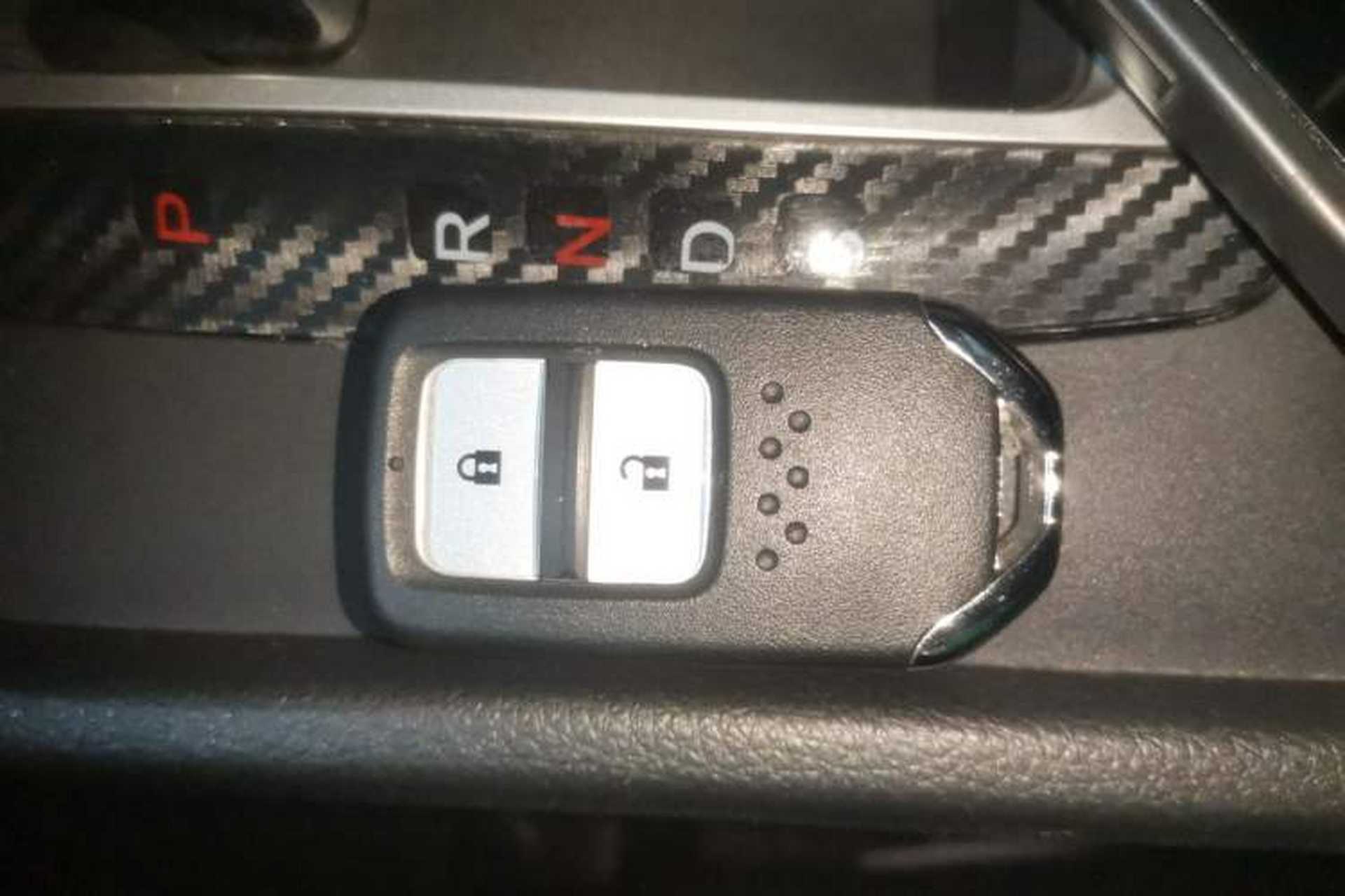 Used Honda Jade 2020 1.8L automatic Comfort version Vehicle Key