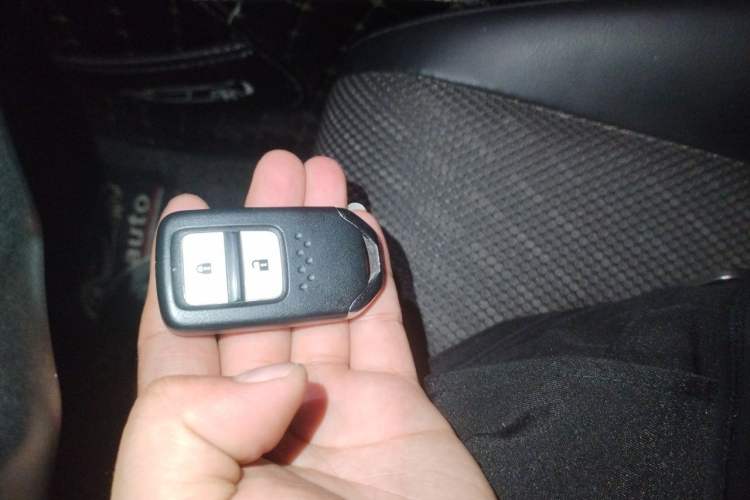 Used Honda Jade 2020 1.8L automatic Comfort version Vehicle Key