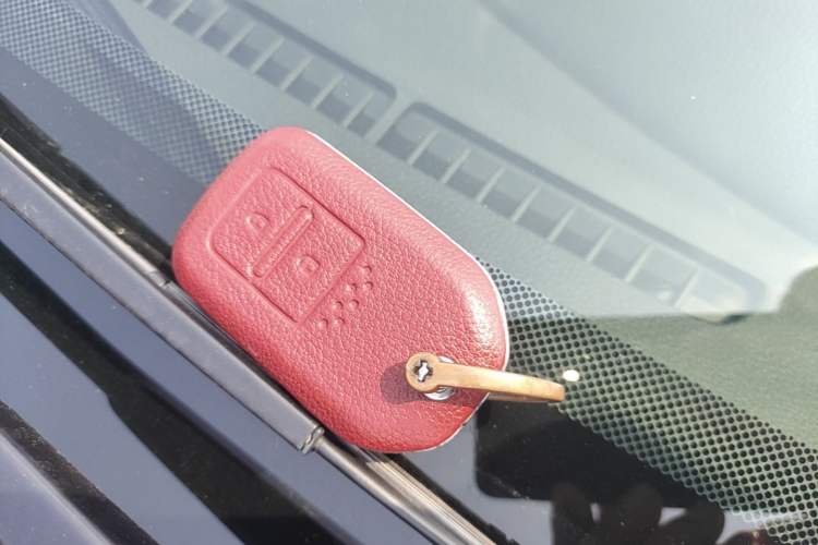 Used Honda Jade 2020 1.8L automatic Comfort version Vehicle Key