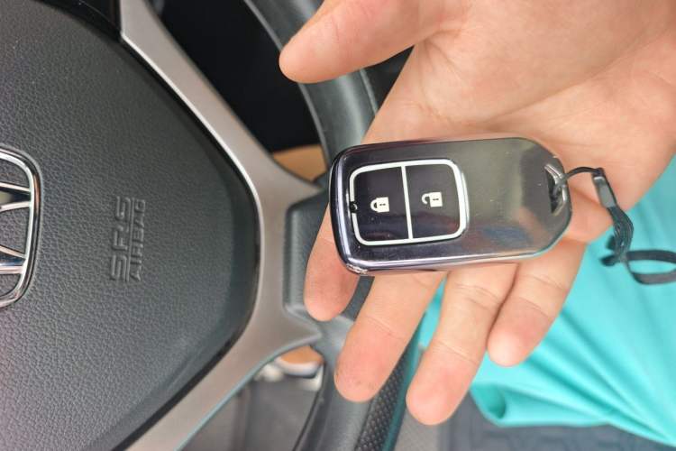 Used Honda Jade 2020 1.8L automatic Comfort version Vehicle Key