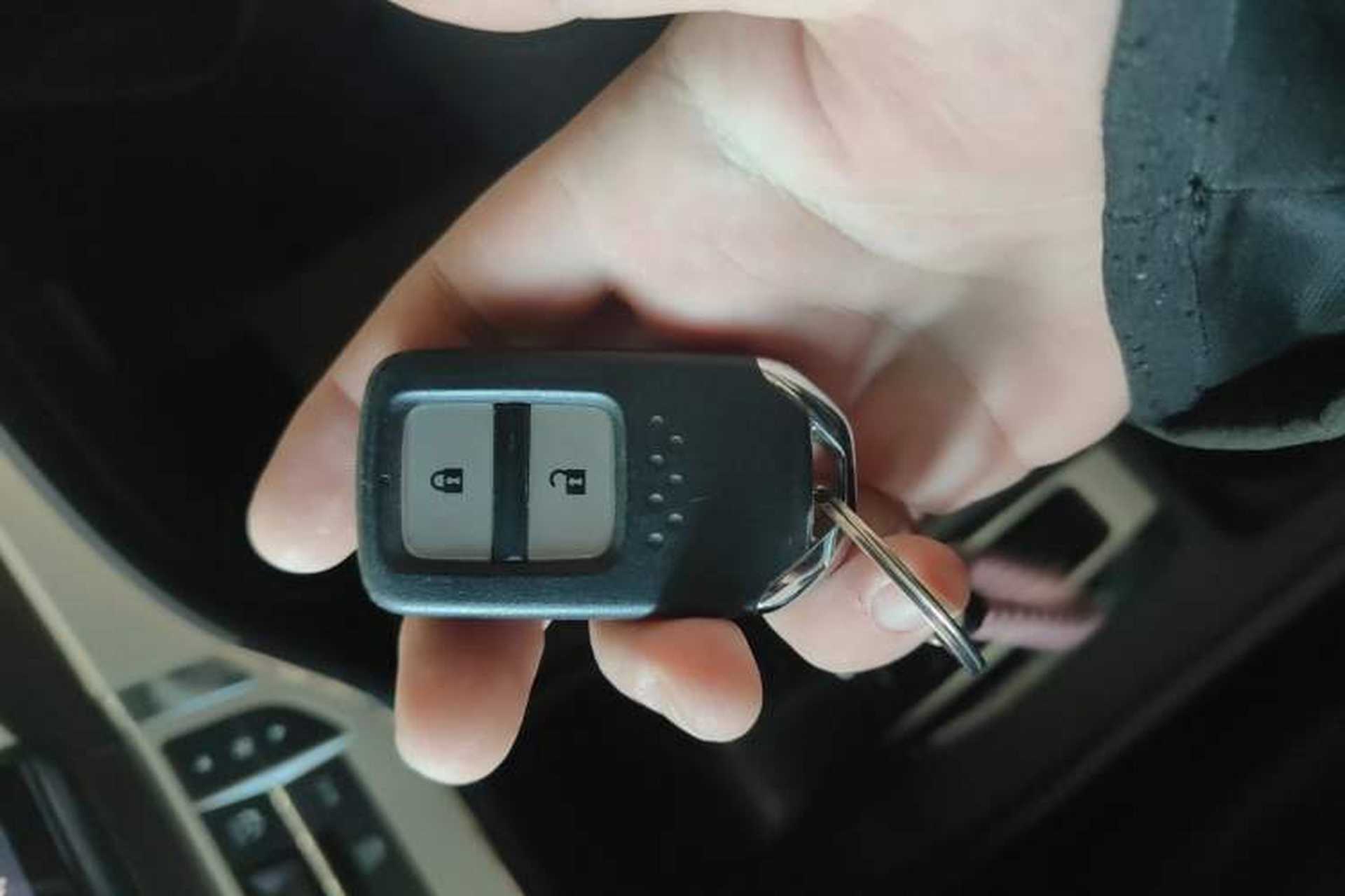 Used Honda Jade 2020 1.8L automatic Comfort version Vehicle Key