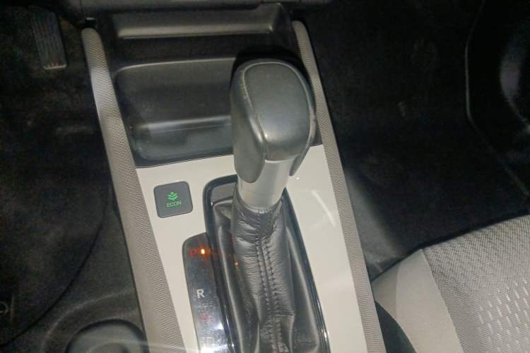 Used Honda LIFE 2021 1.5L CVT CRO-SS Fun Edition Gear Lever