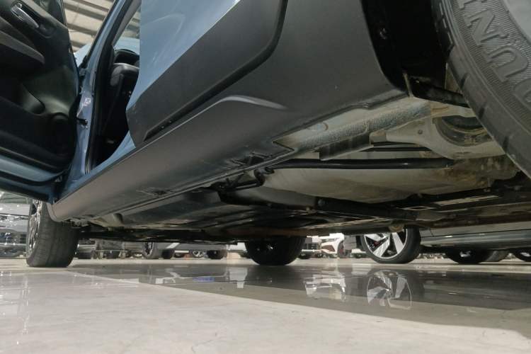 Used Honda LIFE 2021 1.5L CVT CRO-SS Fun Edition Left Side Sill