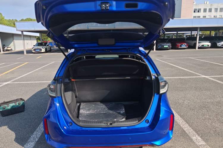 Used Honda LIFE 2021 1.5L CVT SPO-SS Dynamic Edition Trunk