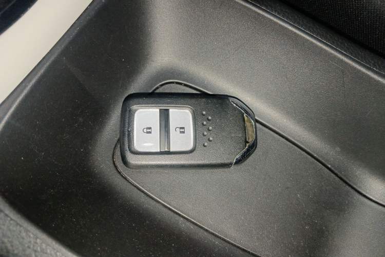 Used Honda LIFE 2021 1.5L CVT CRO-SS Fun Edition Vehicle Key