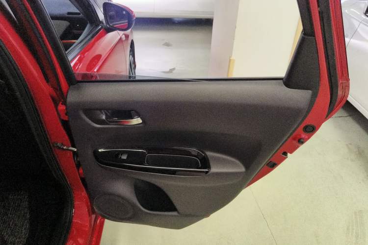 Used Honda LIFE 2021 1.5L CVT SPO-SS Dynamic Edition Interior 6