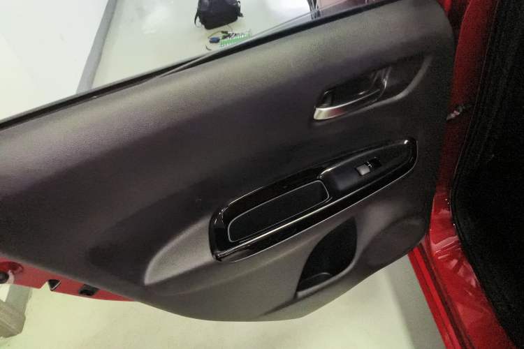 Used Honda LIFE 2021 1.5L CVT SPO-SS Dynamic Edition Interior 8