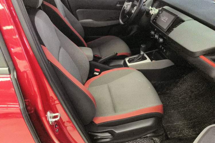Used Honda LIFE 2021 1.5L CVT SPO-SS Dynamic Edition Right Front Seat