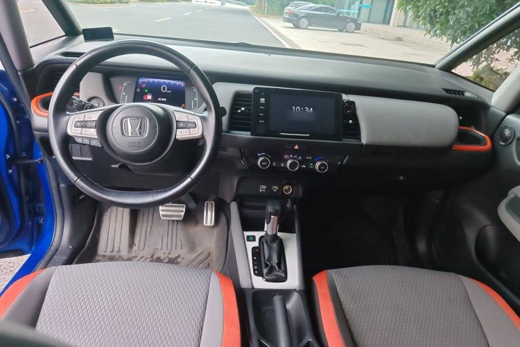 Used Honda LIFE 2021 1.5L CVT SPO-SS Dynamic Edition Center Console