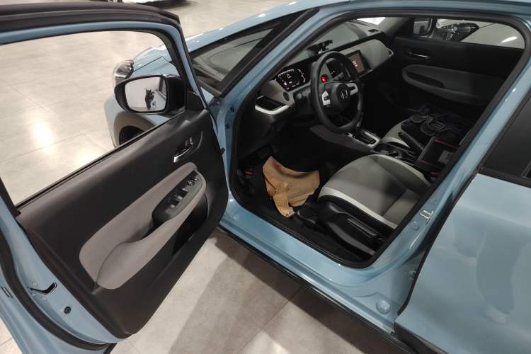Used Honda LIFE 2021 1.5L CVT CRO-S Fun Edition Driver Seat
