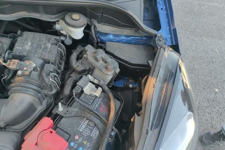 Used Honda LIFE 2021 1.5L CVT CRO-S Fun Edition Engine Bay Left