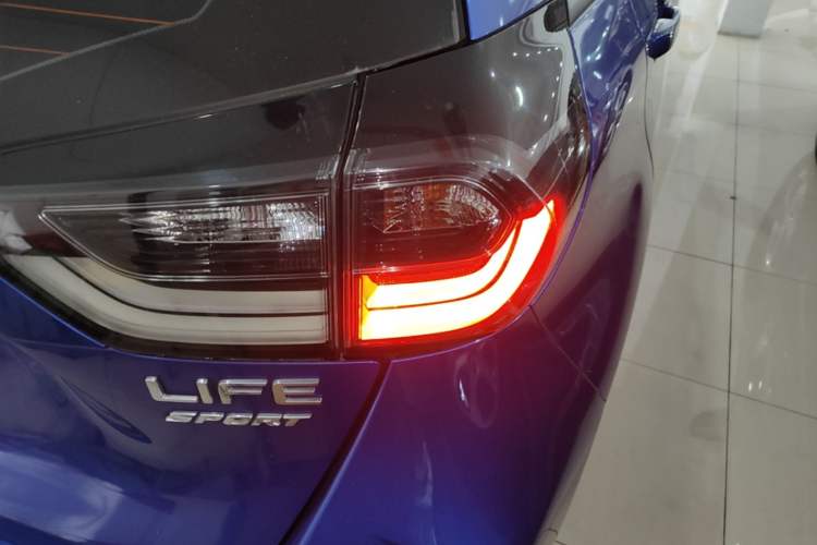 Used Honda LIFE 2021 1.5L CVT SPORT Heartbeat Edition Exterior 1