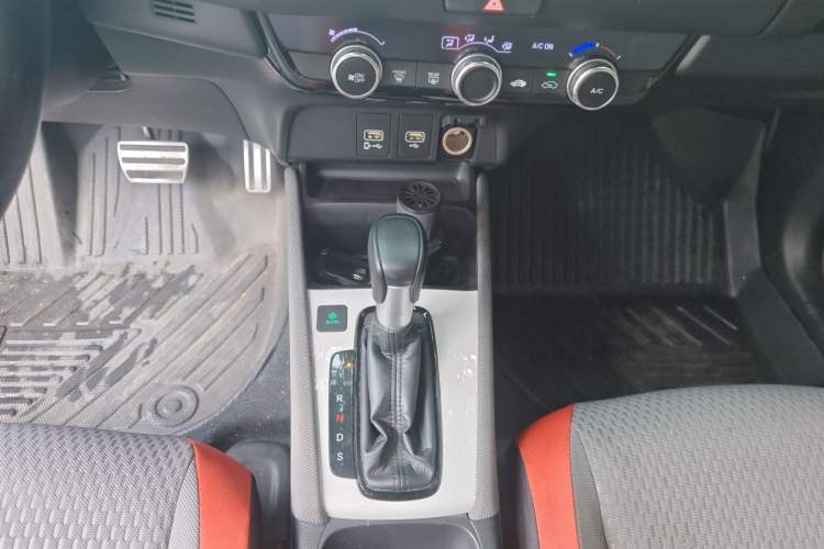Used Honda LIFE 2021 1.5L CVT SPO-SS Dynamic Edition Gear Lever