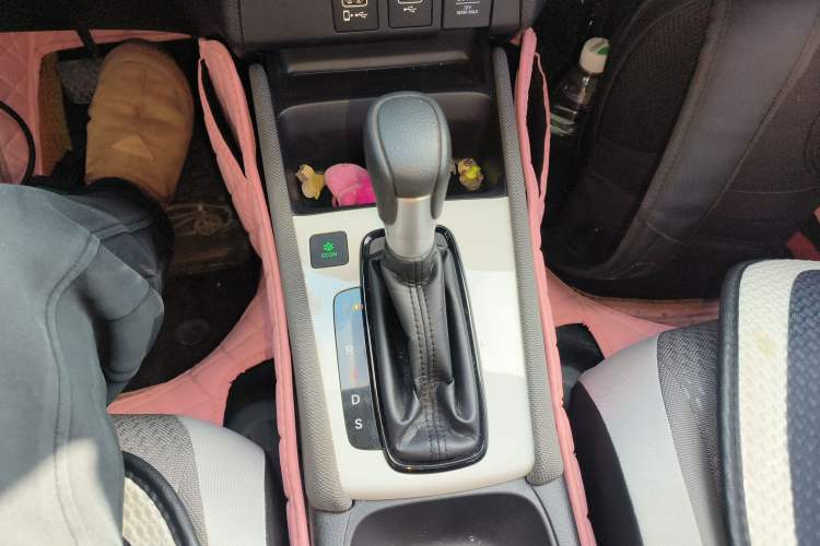 Used Honda LIFE 2021 1.5L CVT CRO-S Fun Edition Gear Lever