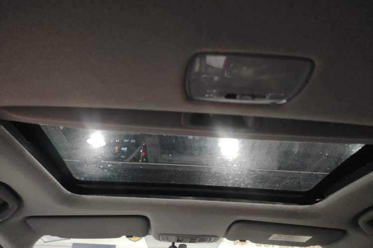 Used Honda LIFE 2021 1.5L CVT CRO-S Fun Edition Headliner