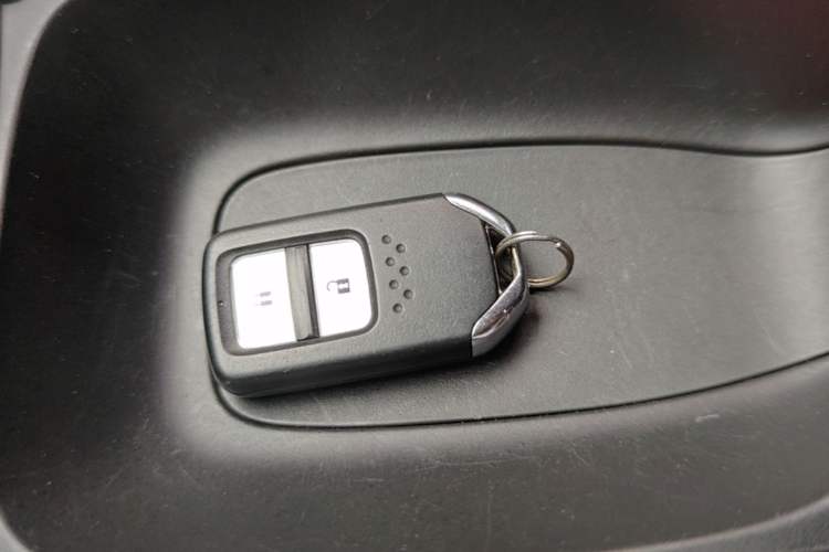 Used Honda LIFE 2021 1.5L CVT SPORT Heartbeat Edition Interior 1