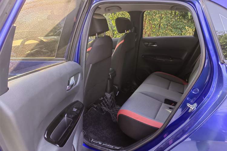 Used Honda LIFE 2021 1.5L CVT SPORT Heartbeat Edition Interior 2