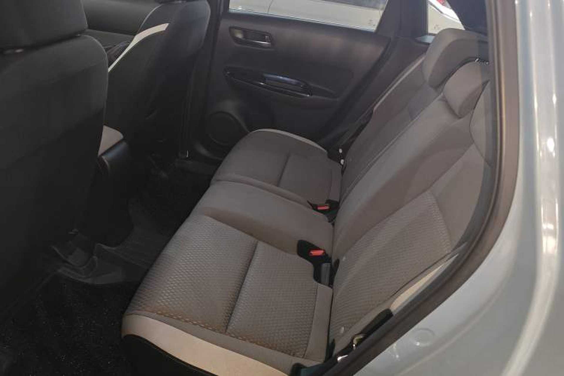 Used Honda LIFE 2021 1.5L CVT CRO-SS Fun Edition Interior 4