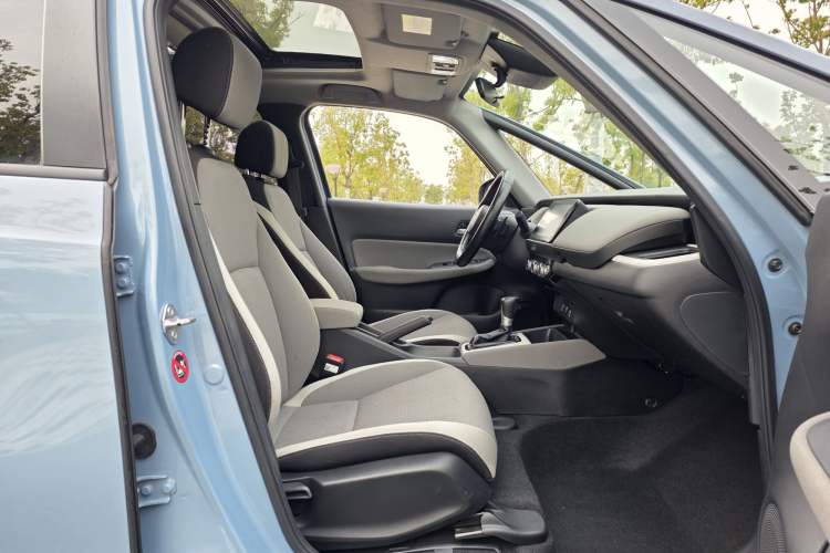 Used Honda LIFE 2021 1.5L CVT CRO-SS Fun Edition Interior 5