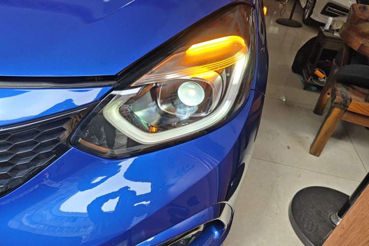 Used Honda LIFE 2021 1.5L CVT SPORT Heartbeat Edition Left Front Headlight