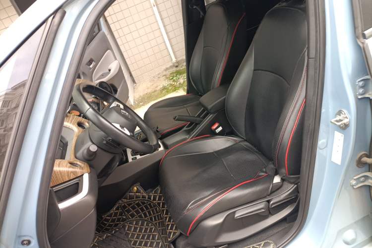 Used Honda LIFE 2021 1.5L CVT CRO-SS Fun Edition Left Front Seat