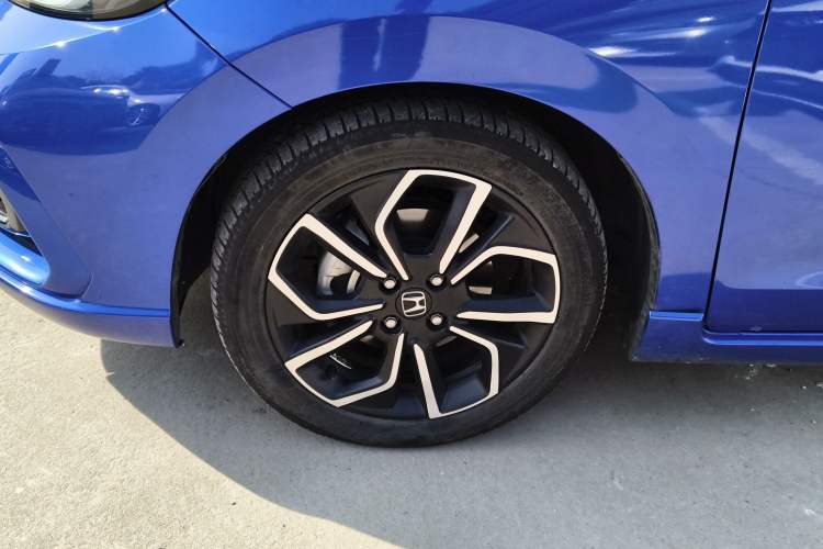 Used Honda LIFE 2021 1.5L CVT SPO-SS Dynamic Edition Left Front Wheel Hub