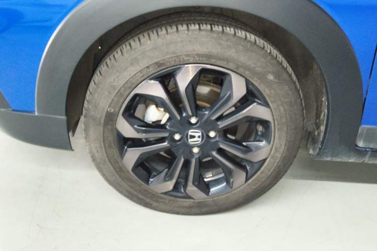 Used Honda LIFE 2021 1.5L CVT CRO-S Fun Edition Left Front Wheel Hub