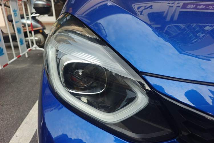 Used Honda LIFE 2021 1.5L CVT SPORT Heartbeat Edition Right Front Headlight
