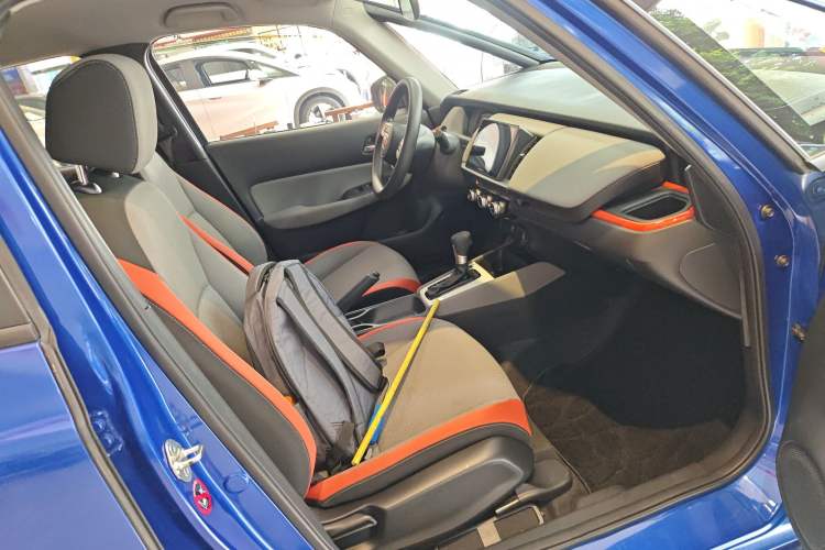 Used Honda LIFE 2021 1.5L CVT SPORT Heartbeat Edition Right Front Seat