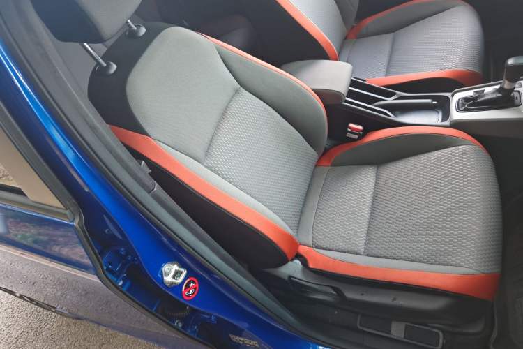 Used Honda LIFE 2021 1.5L CVT SPO-SS Dynamic Edition Right Front Seat