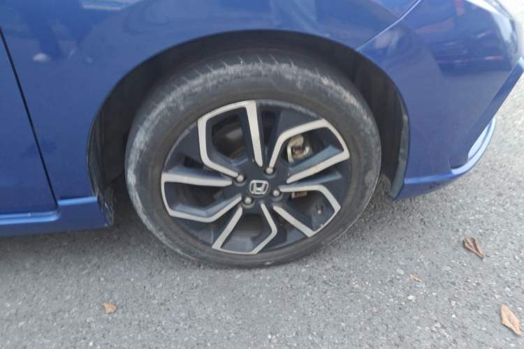 Used Honda LIFE 2021 1.5L CVT SPORT Heartbeat Edition Right Front Wheel Hub