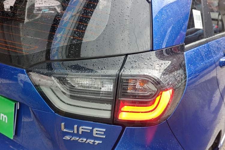 Used Honda LIFE 2021 1.5L CVT SPORT Heartbeat Edition Right Rear Taillight