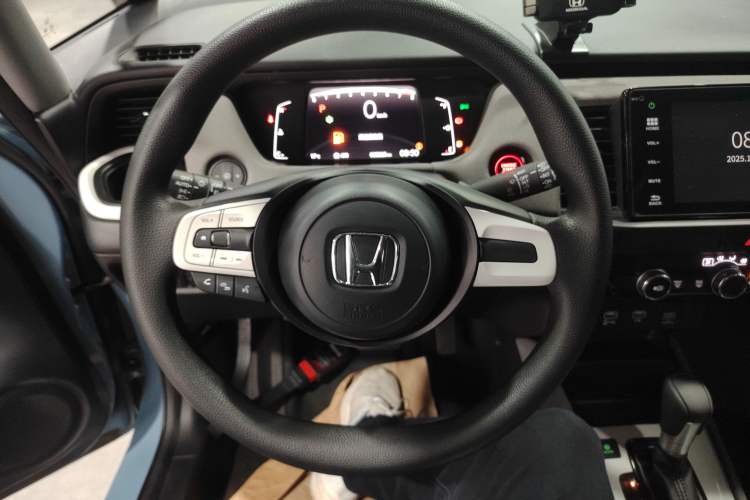 Used Honda LIFE 2021 1.5L CVT CRO-S Fun Edition Steering Wheel