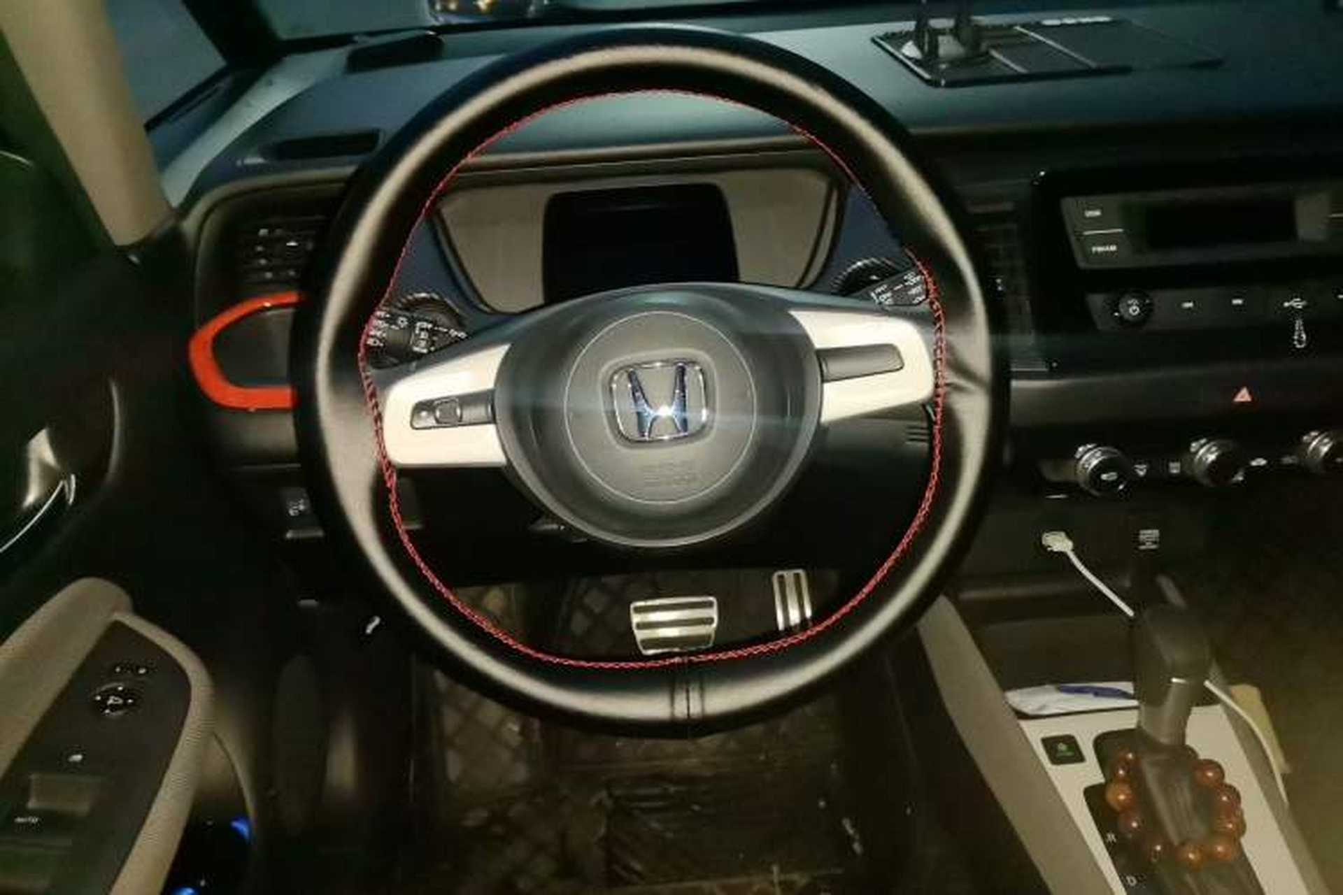 Used Honda LIFE 2021 1.5L CVT SPORT Heartbeat Edition Steering Wheel