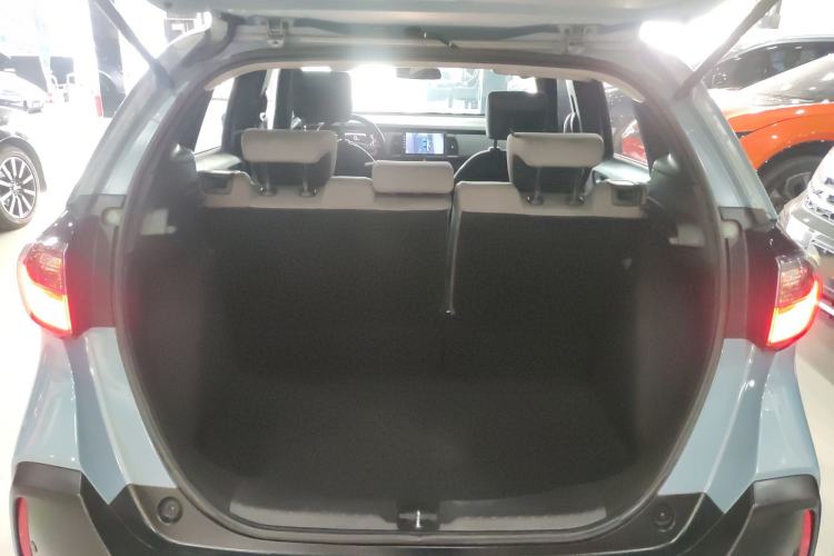 Used Honda LIFE 2021 1.5L CVT CRO-SS Fun Edition Trunk