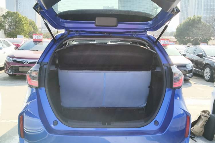 Used Honda LIFE 2021 1.5L CVT SPO-SS Dynamic Edition Trunk