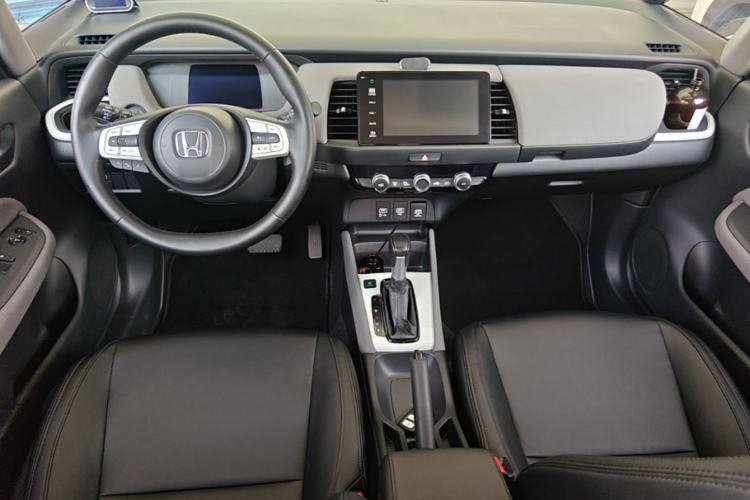 Used Honda LIFE 2021 1.5L CVT CRO-S Fun Edition Center Console