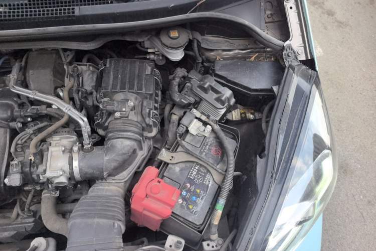 Used Honda LIFE 2021 1.5L CVT CRO-S Fun Edition Engine Bay Left