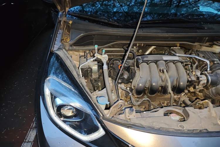 Used Honda LIFE 2021 1.5L CVT SPO-SS Dynamic Edition Engine Bay Right