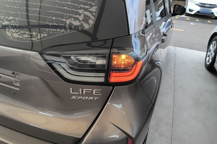 Used Honda LIFE 2021 1.5L CVT SPORT Heartbeat Edition Exterior 3