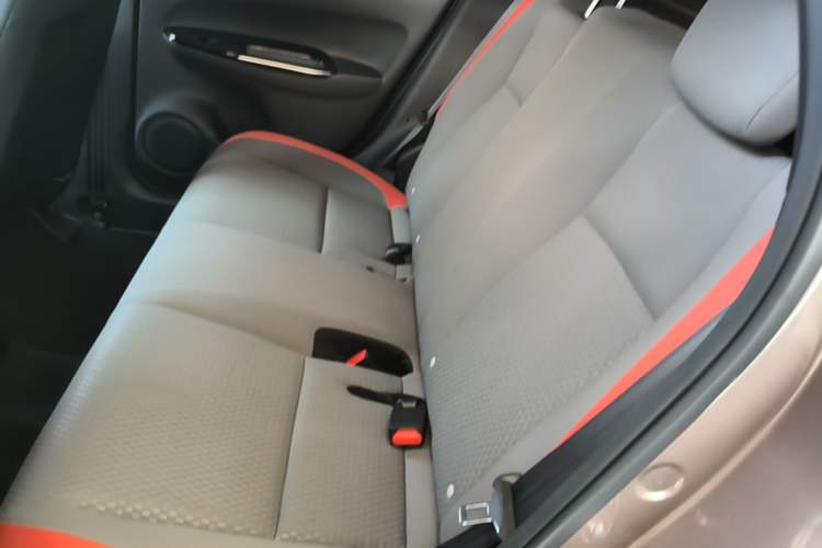 Used Honda LIFE 2021 1.5L CVT SPORT Heartbeat Edition Left Rear Seat