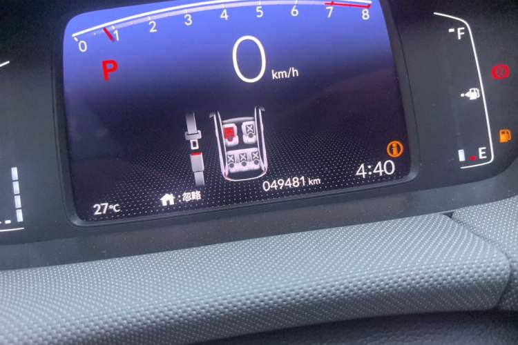 Used Honda LIFE 2021 1.5L CVT CRO-S Fun Edition Odometer Close Up