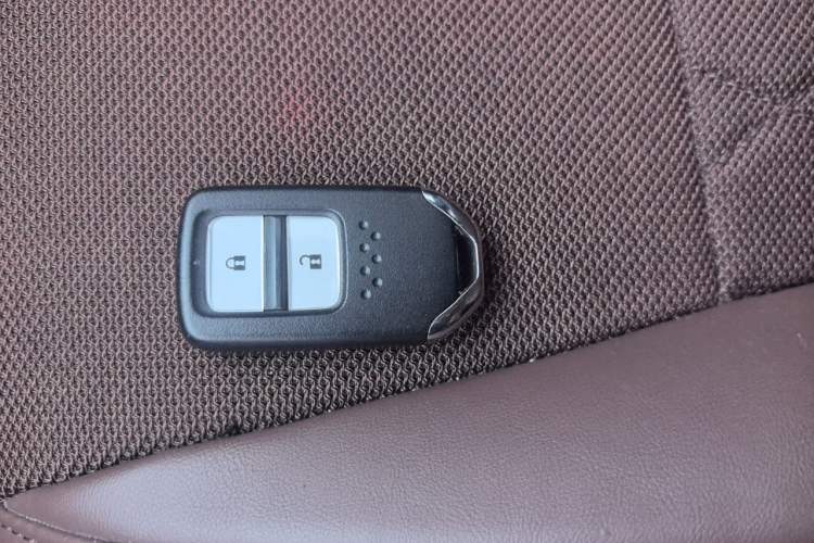 Used Honda LIFE 2021 1.5L CVT CRO-S Fun Edition Vehicle Key