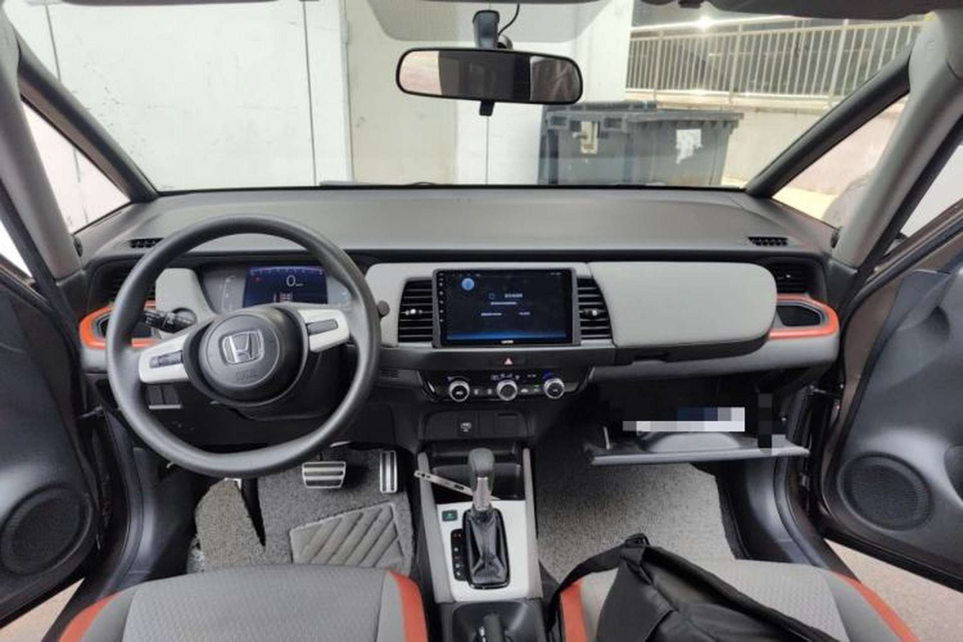 Used Honda LIFE 2021 1.5L CVT SPORT Heartbeat Edition Center Console